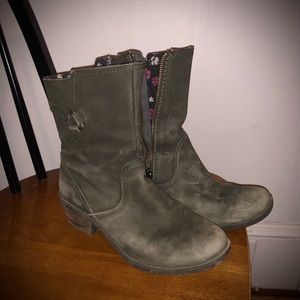 36-15| TEVA FOXY MID Black Olive Nubuck LEATHER SHORT BOOTS  WOMENS SIZE 8